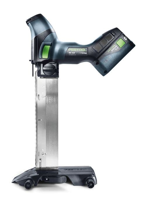 Cutting with insulation saws